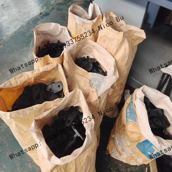 15mm-inner-height-drag-chain-15x50mm-factory-warehouse-inventory-display